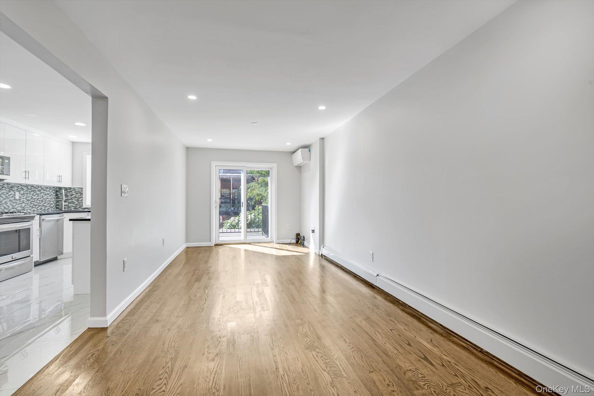 #5 photo, 147-48 76th Road, クイーンズ区 Flushing , NY 11367