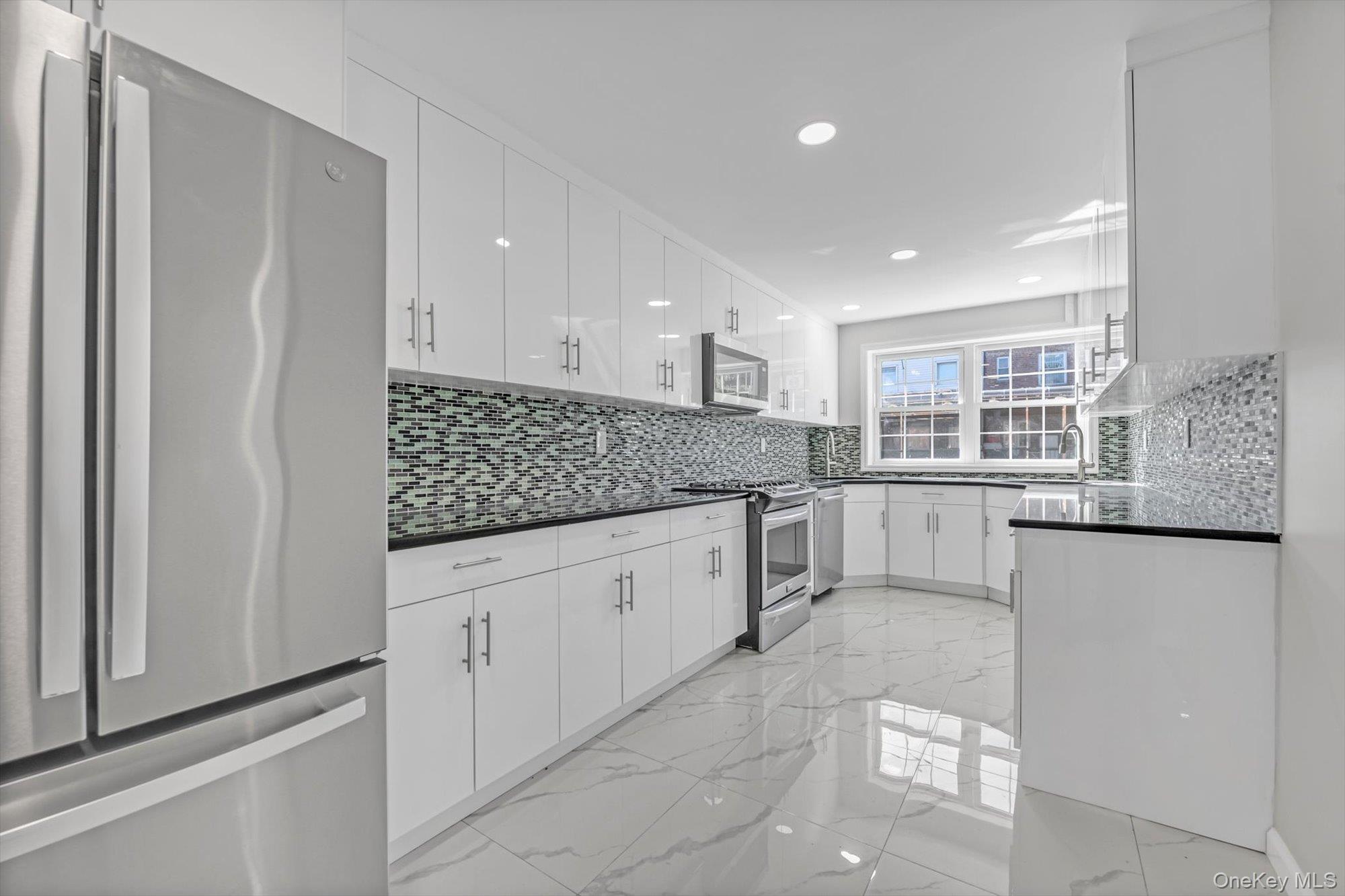 #7 photo, 147-48 76th Road, クイーンズ区 Flushing , NY 11367