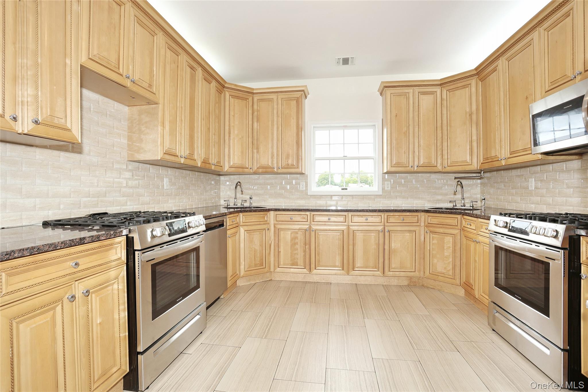 #6 photo, 3309 Parkview Drive, Spring Valley , NY 10977