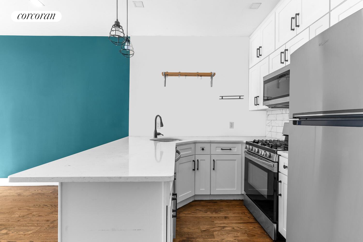 #10 photo, 297 HINSDALE Street, ブルックリン区 East New York , NY 11207