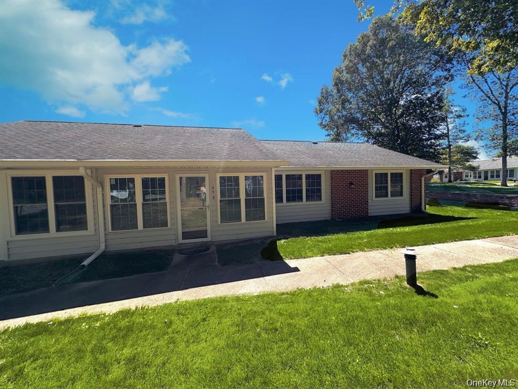 #1 photo, 69B Enfield Court, Ridge , NY 11961