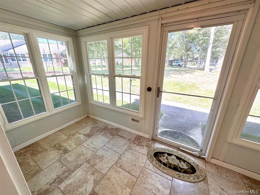 #3 photo, 69B Enfield Court, Ridge , NY 11961