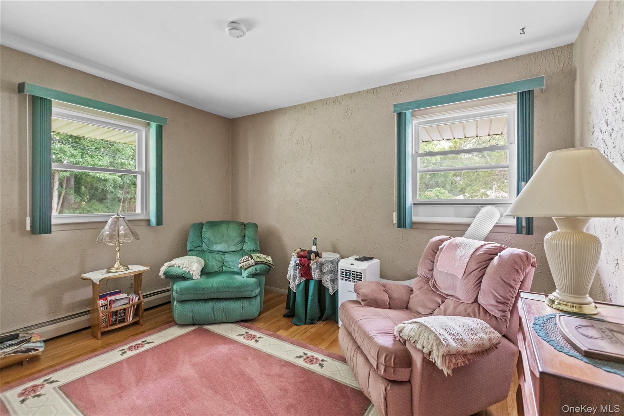 #19 photo, 18 Sterling Place, מחוז סאפוק Sayville , NY 11782