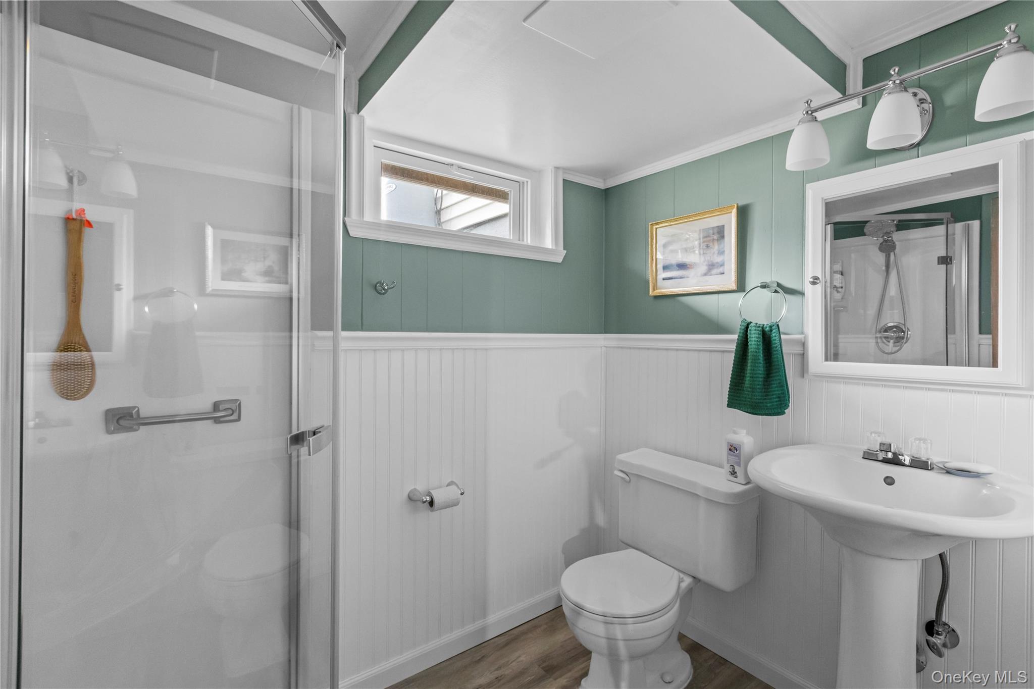 #20 photo, 18 Sterling Place, מחוז סאפוק Sayville , NY 11782