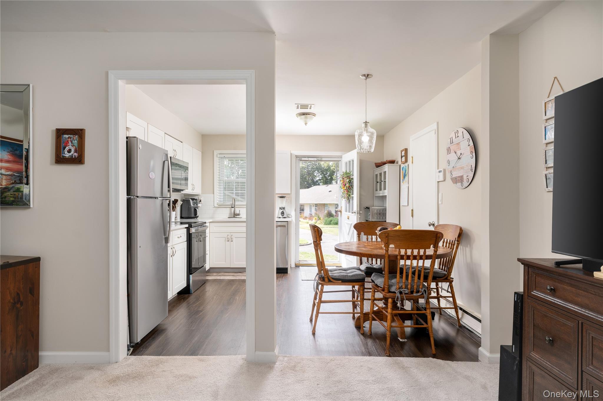 #8 photo, 329 Woodbridge Drive, サフォーク郡 Ridge , NY 11961