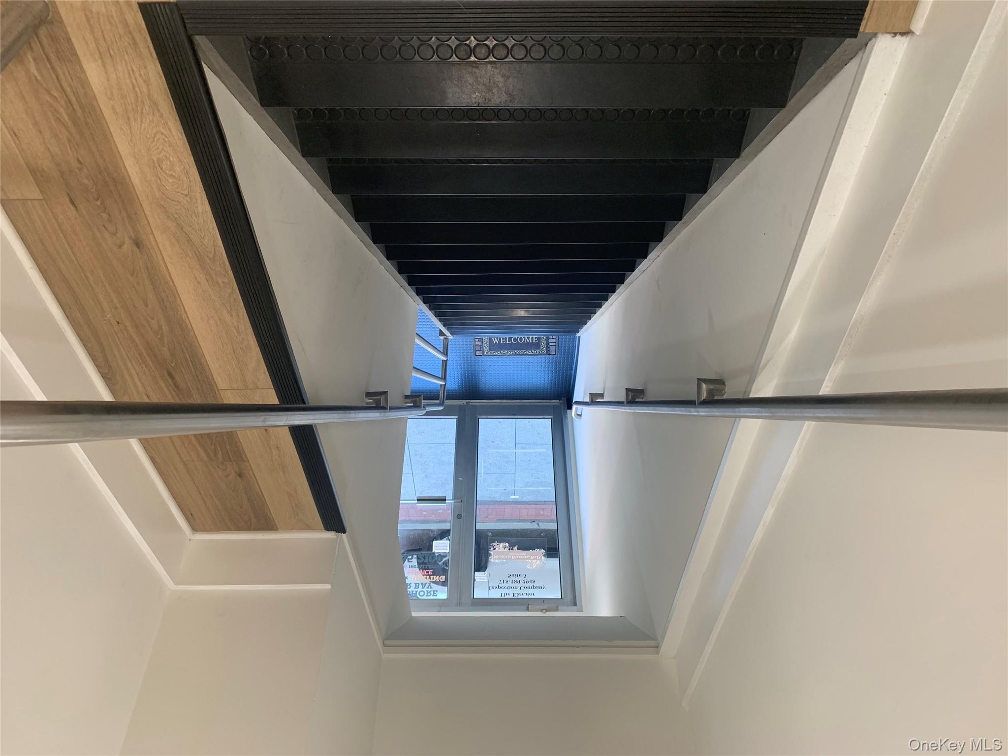 #5 photo, 3-5 Audrey Avenue, ナッソー郡 Oyster Bay , NY 11771