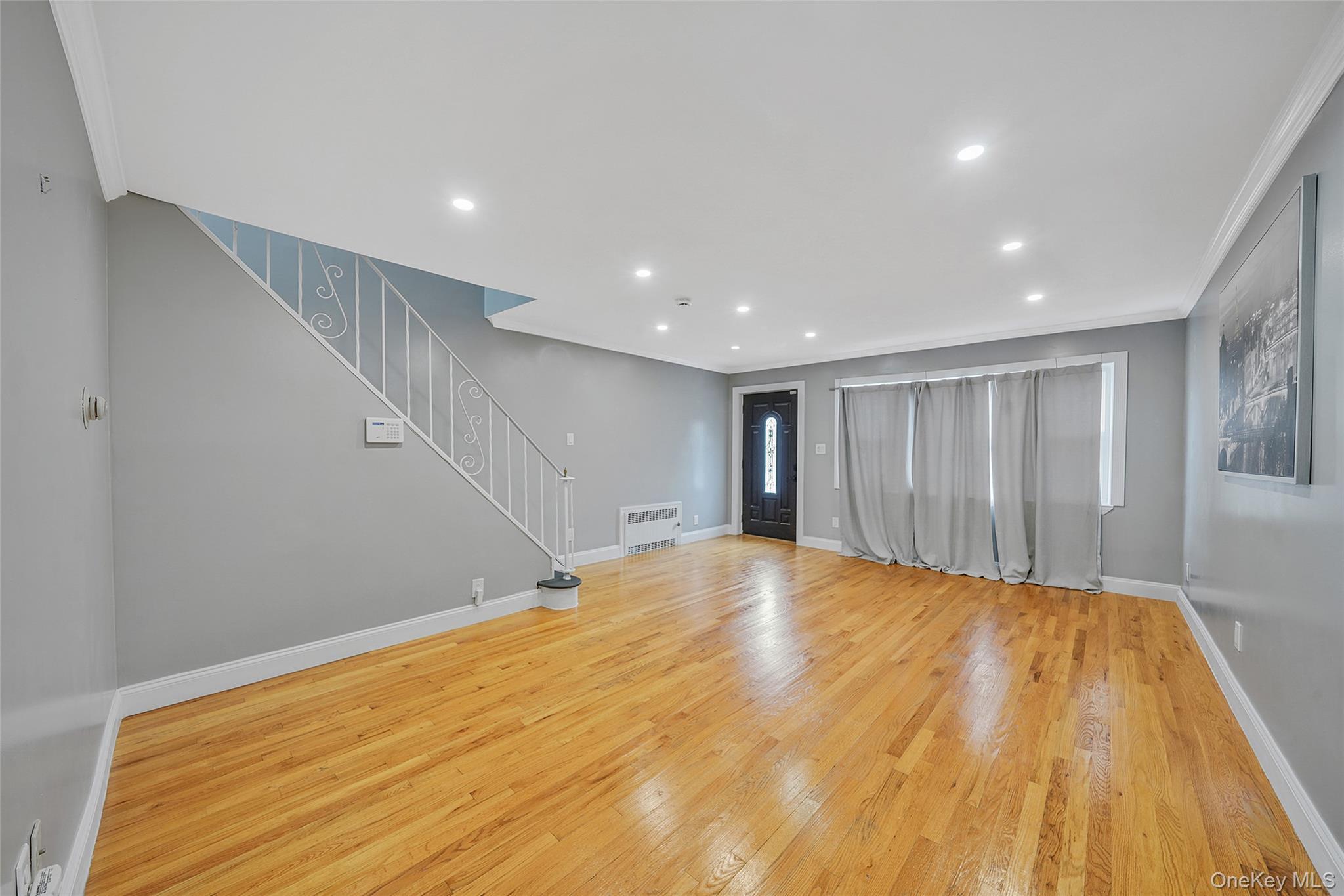 #10 photo, 76 Cambridge Street, ناسو Valley Stream , NY 11581