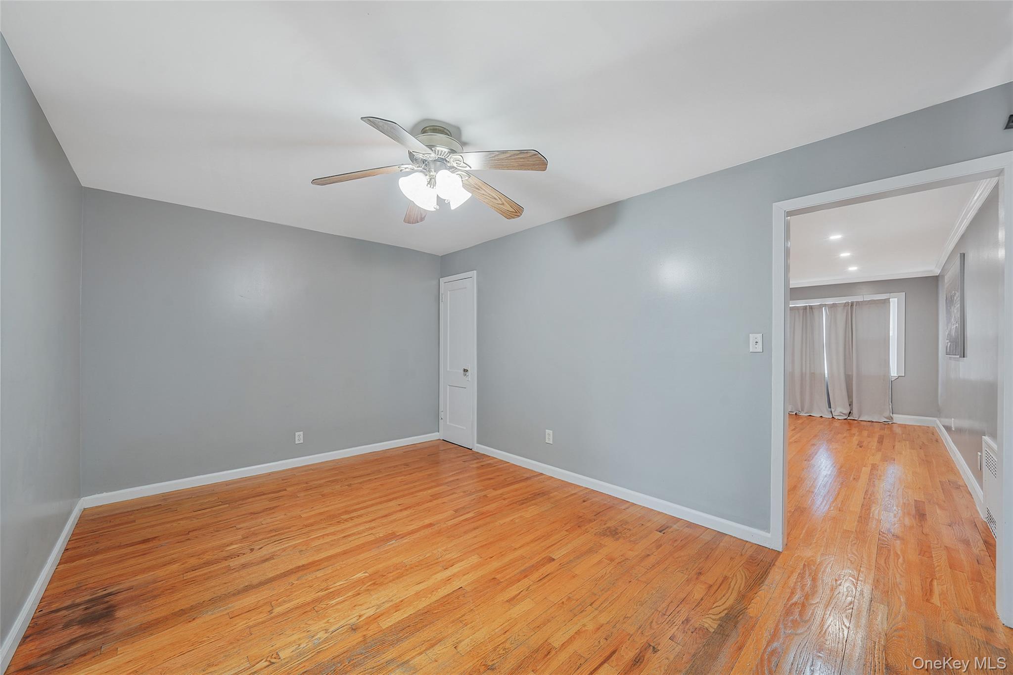 #12 photo, 76 Cambridge Street, ناسو Valley Stream , NY 11581