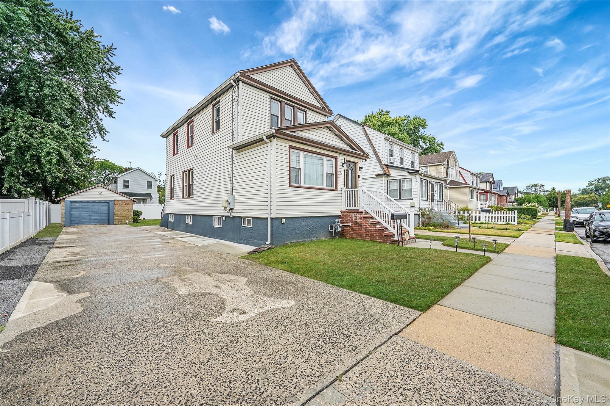 #3 photo, 76 Cambridge Street, ناسو Valley Stream , NY 11581