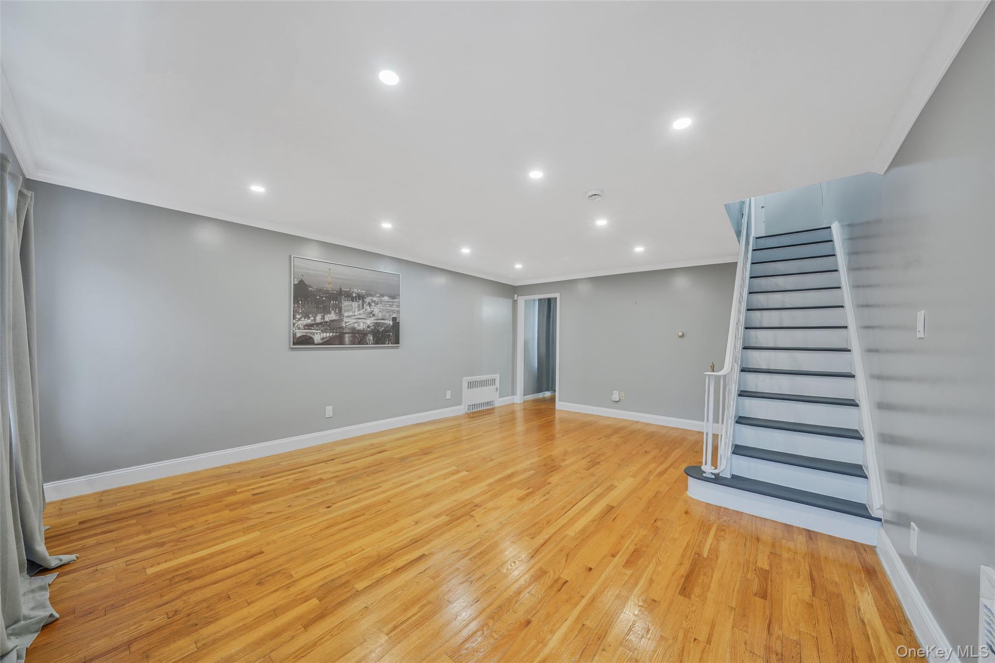 #8 photo, 76 Cambridge Street, ناسو Valley Stream , NY 11581