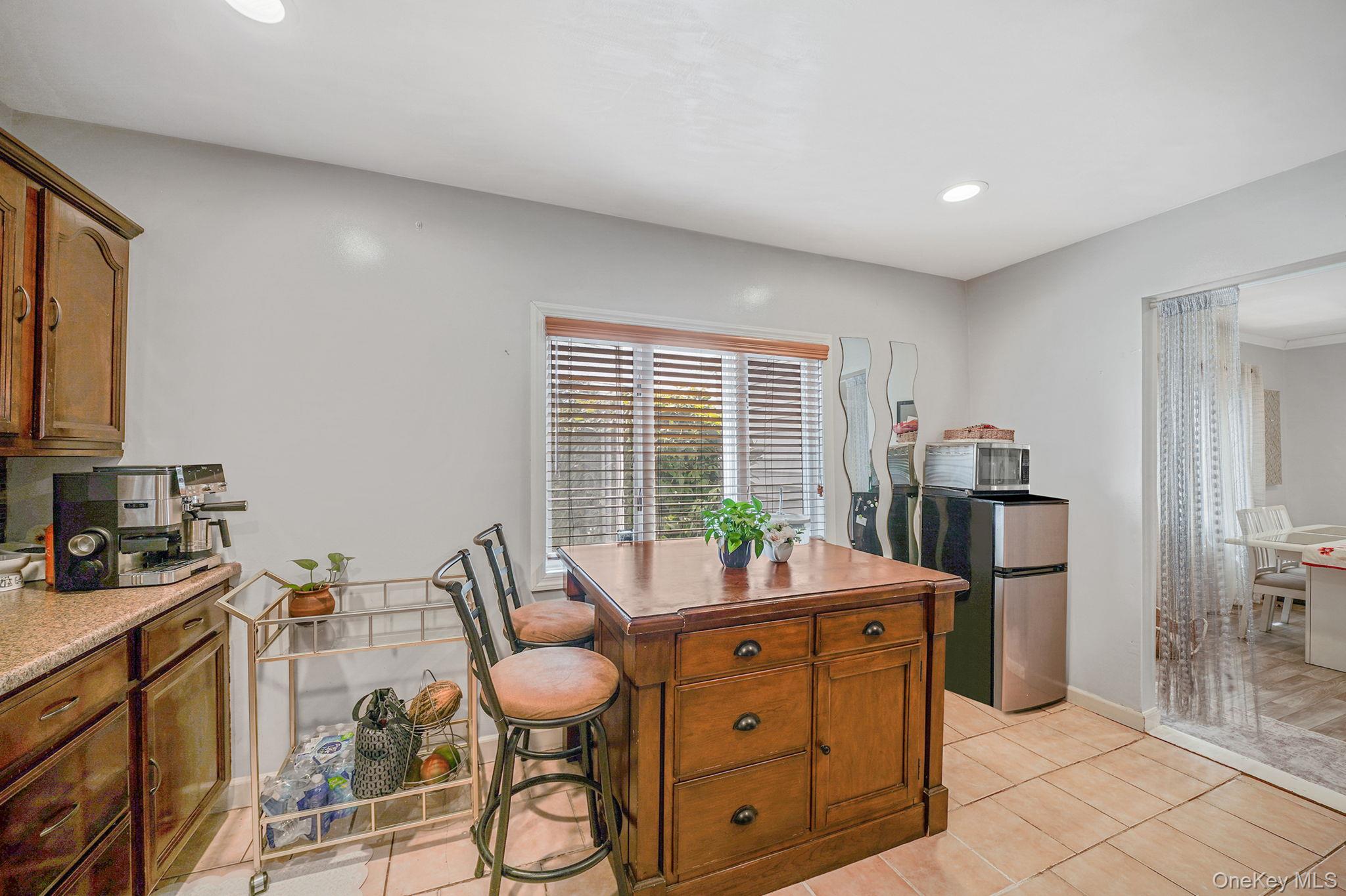 #11 photo, 107 E 9th Street, Huntington Station , NY 11746