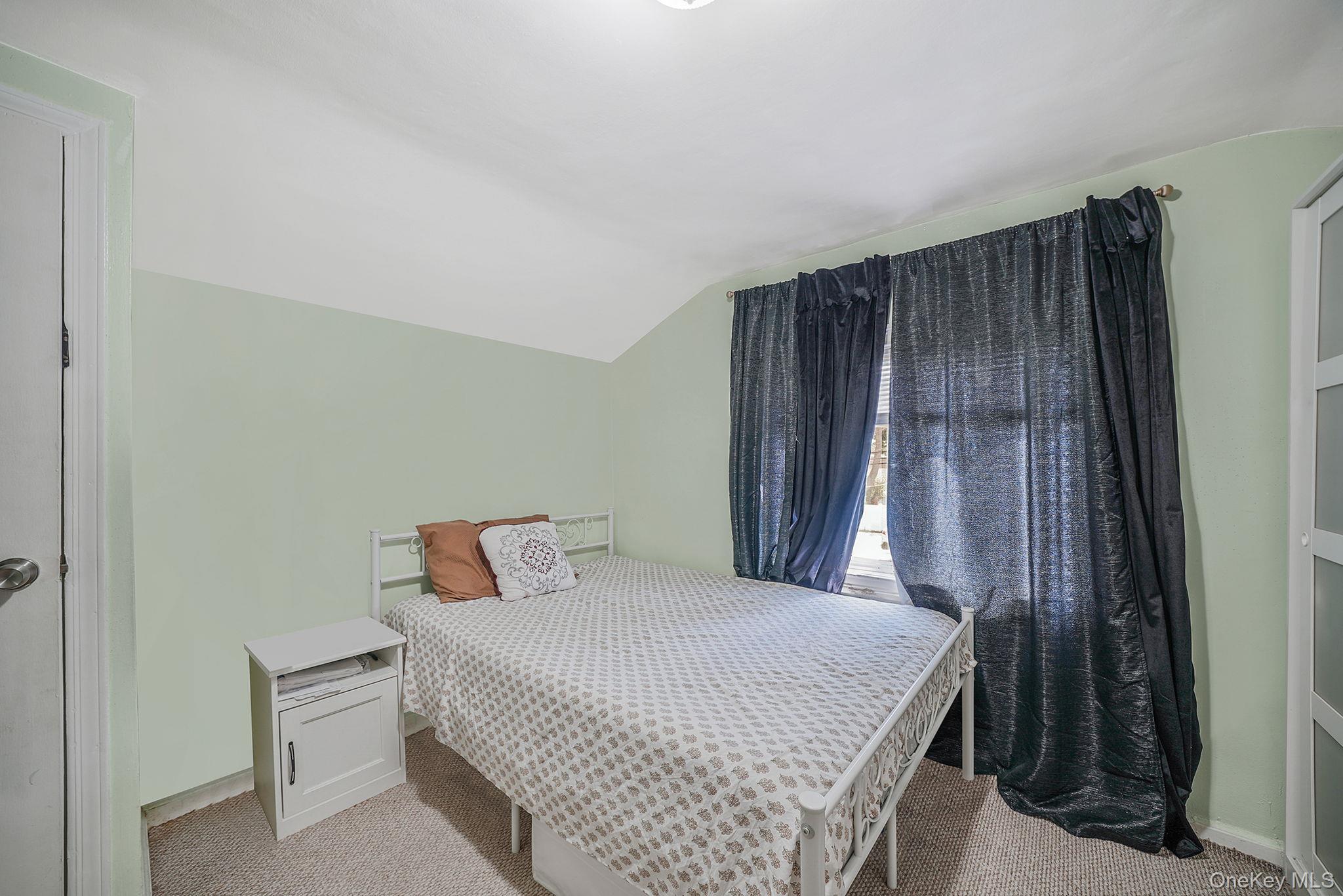 #15 photo, 107 E 9th Street, Huntington Station , NY 11746