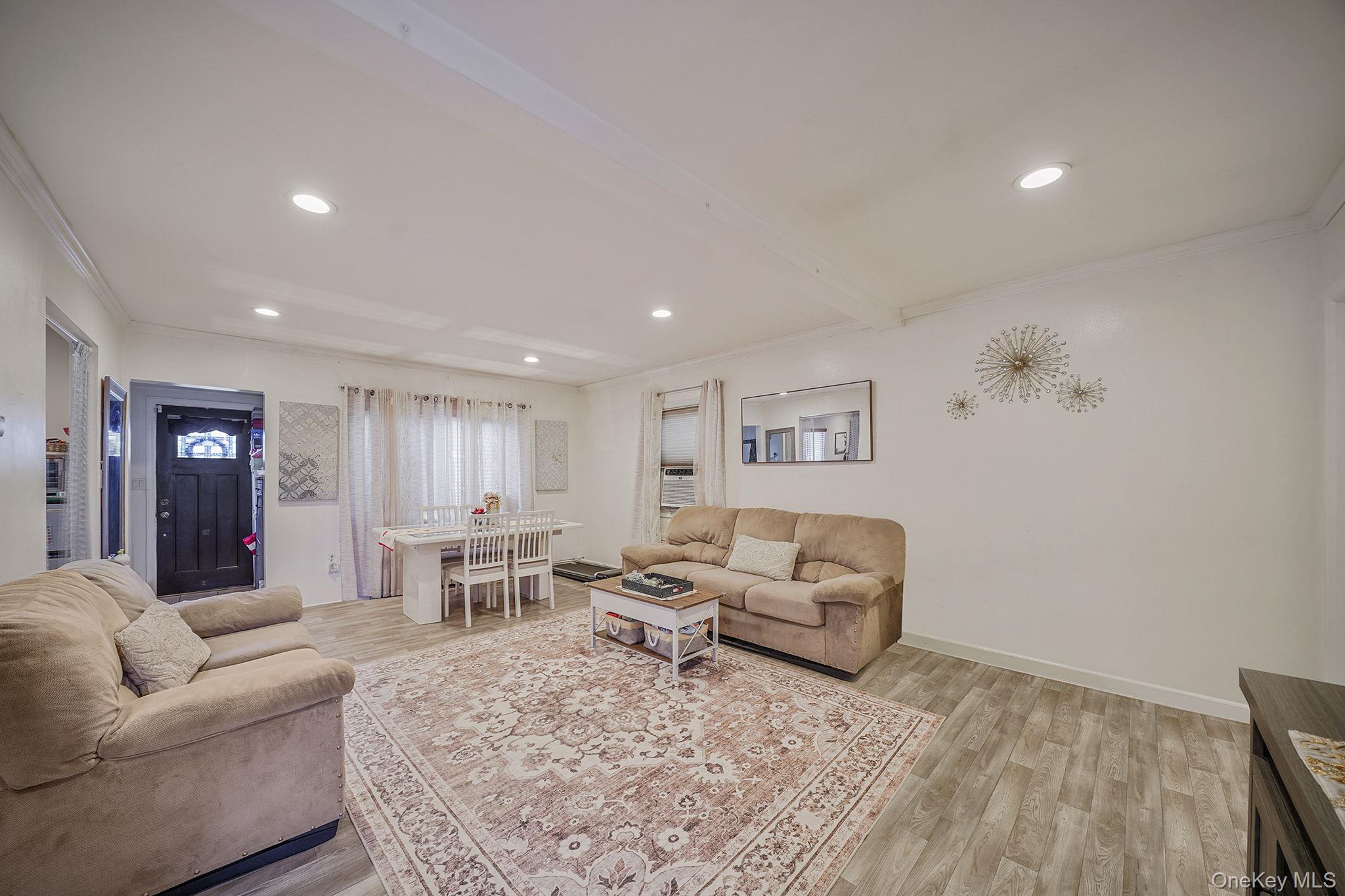 #5 photo, 107 E 9th Street, Huntington Station , NY 11746