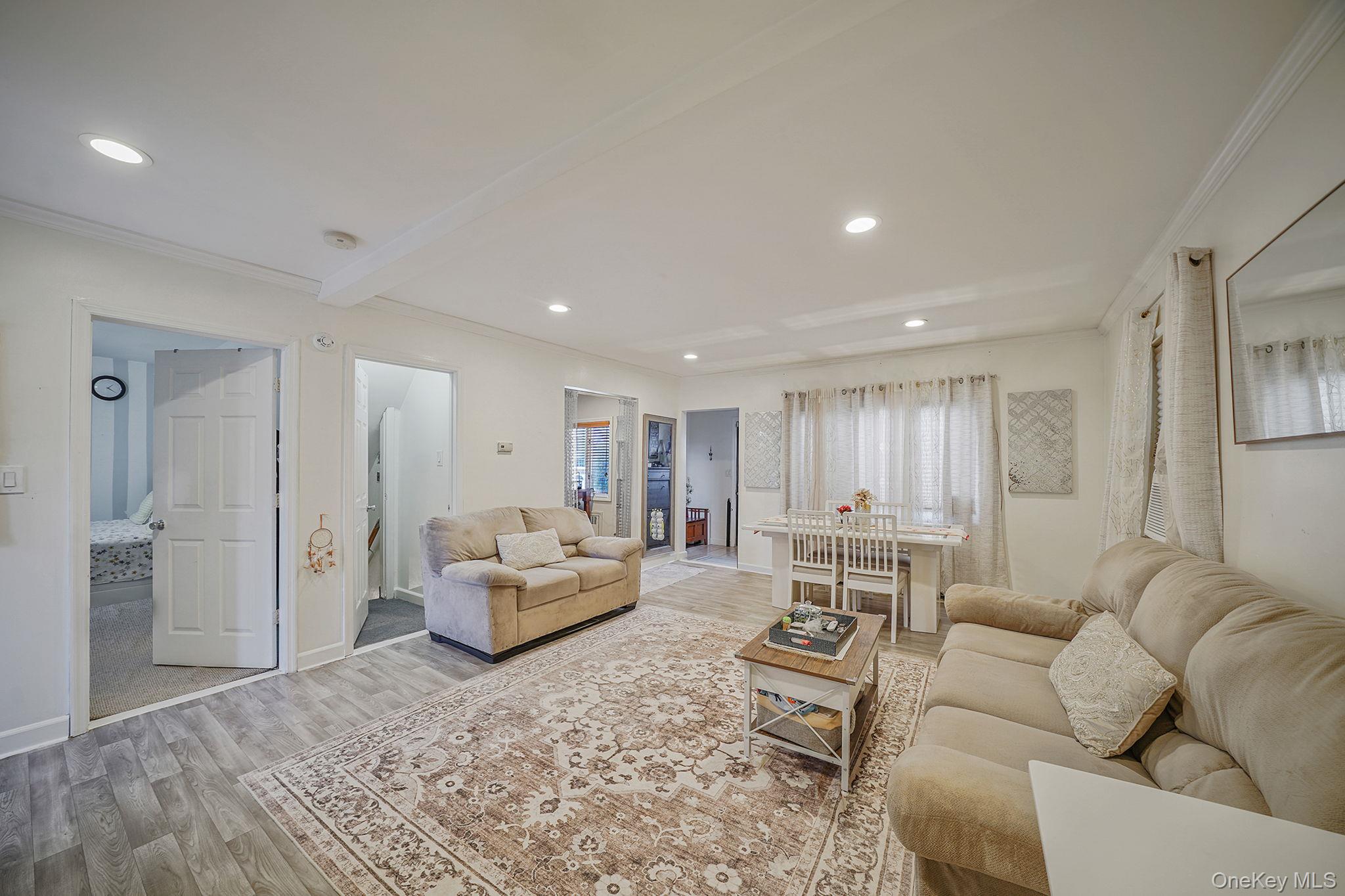 #6 photo, 107 E 9th Street, Huntington Station , NY 11746