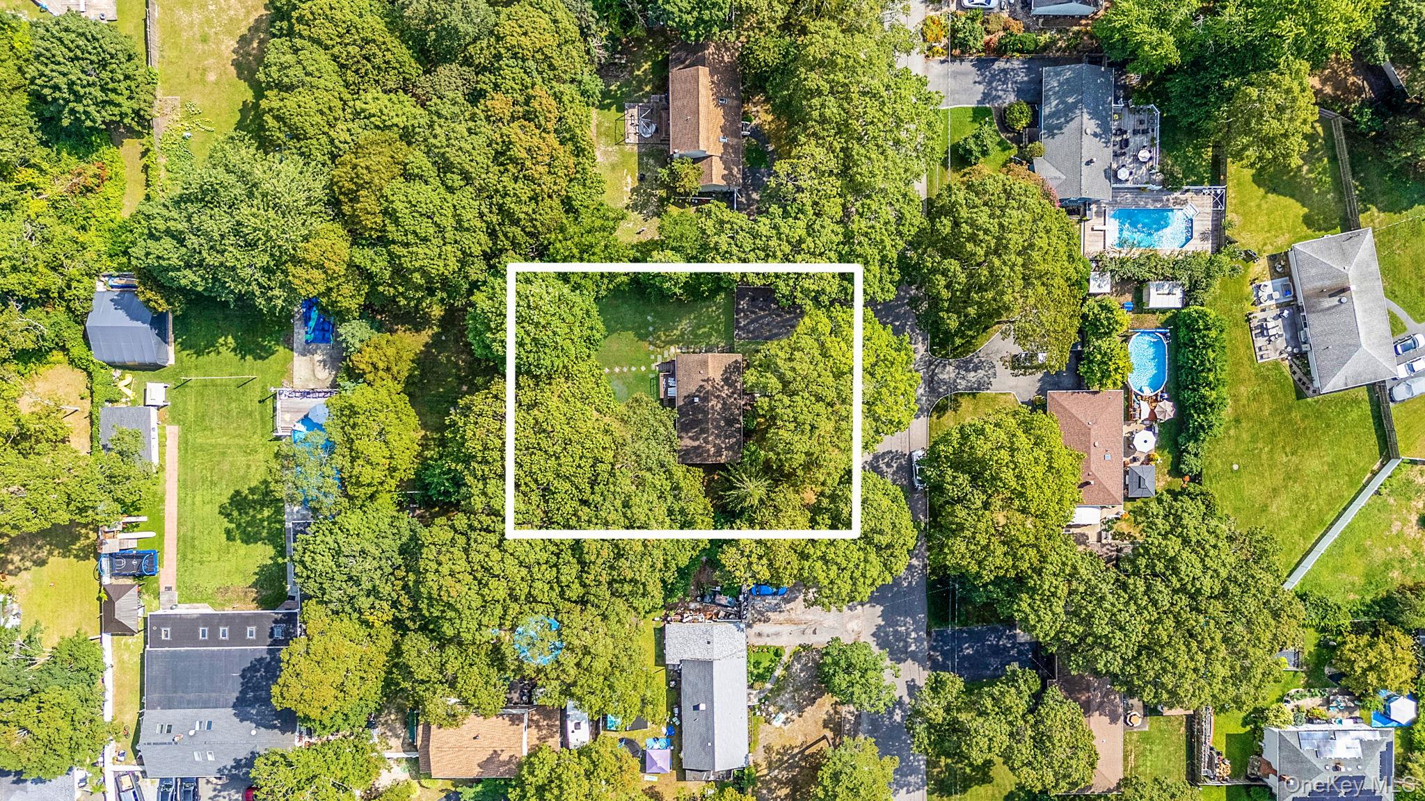 #1 photo, 139 Washington Avenue, Mastic Beach , NY 11951