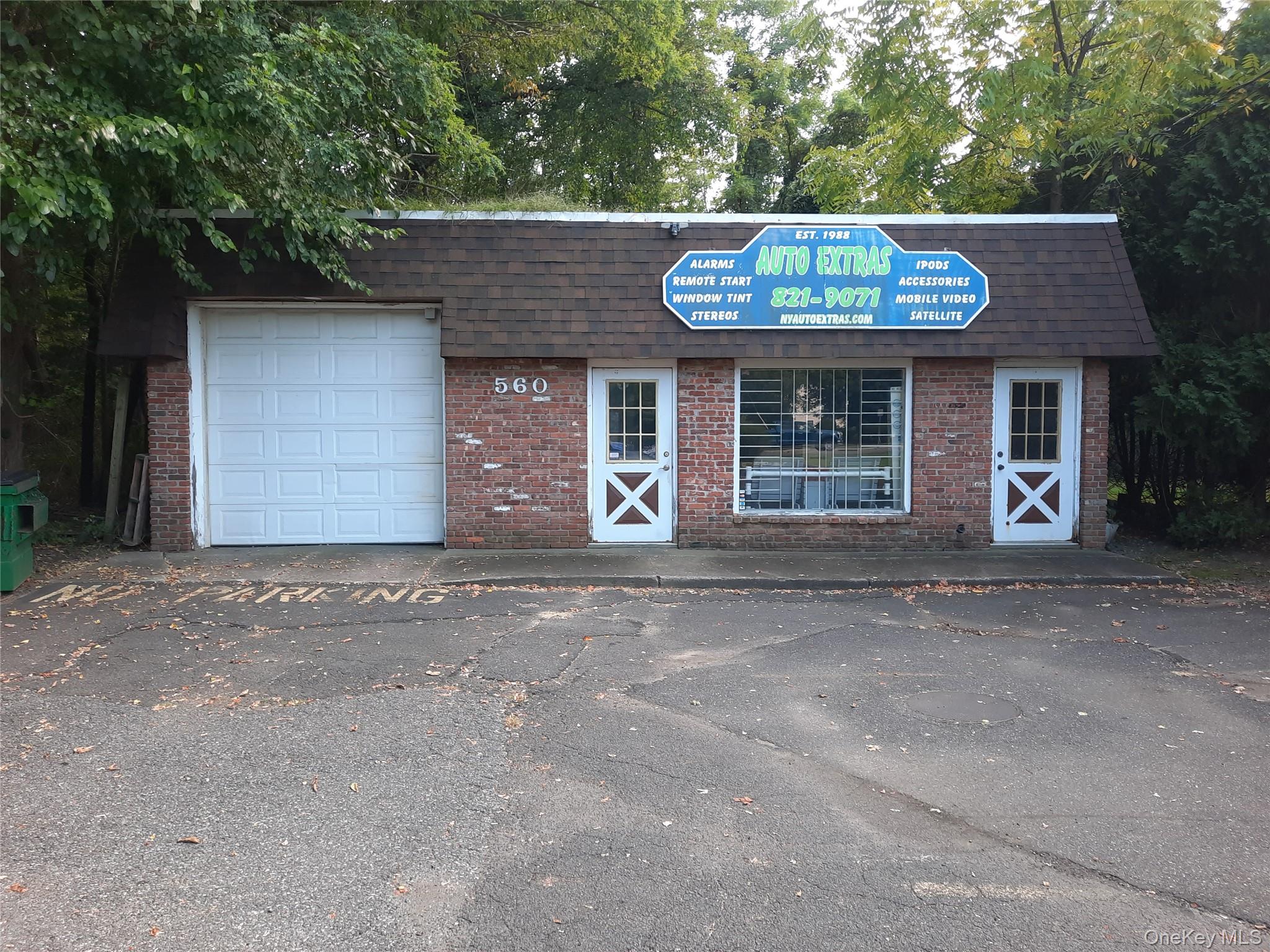 #2 photo, 560 N. Country Road, サフォーク郡 Rocky Point , NY 11778