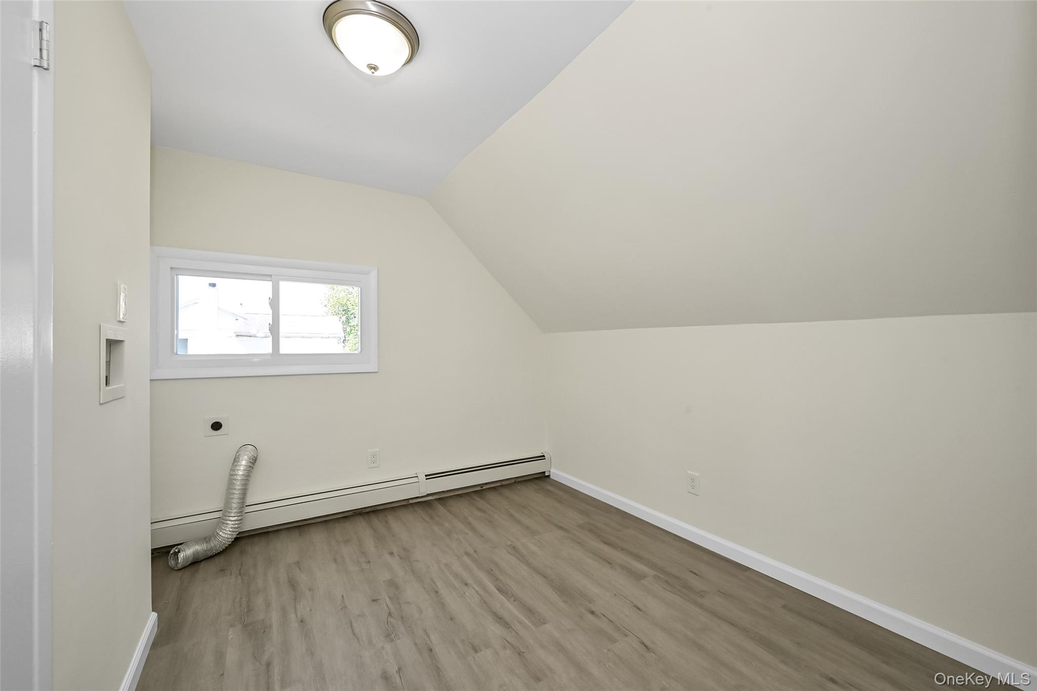 #14 photo, 77 Autumn Lane, ナッソー郡 Hicksville , NY 11801