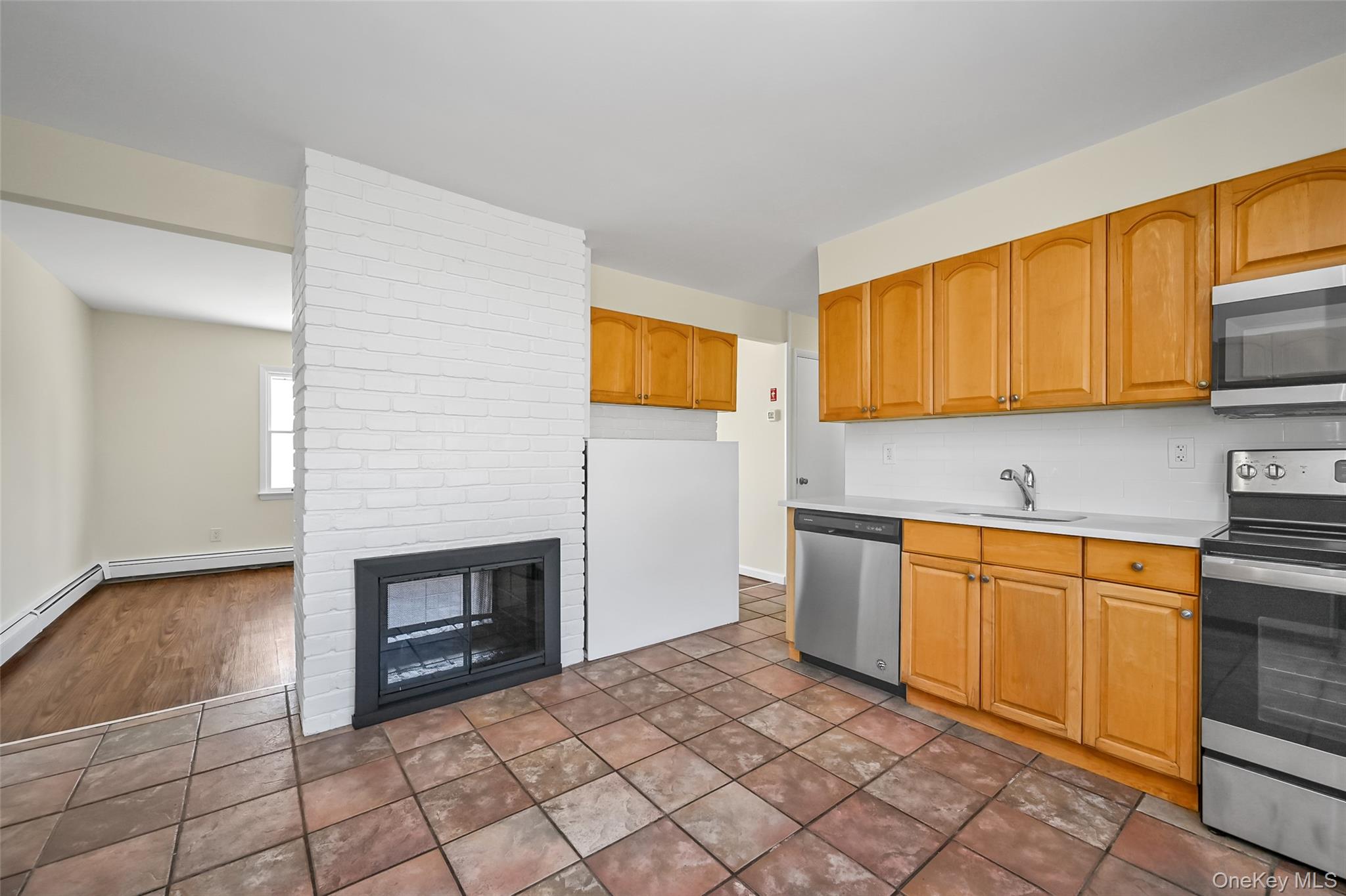 #6 photo, 77 Autumn Lane, ナッソー郡 Hicksville , NY 11801