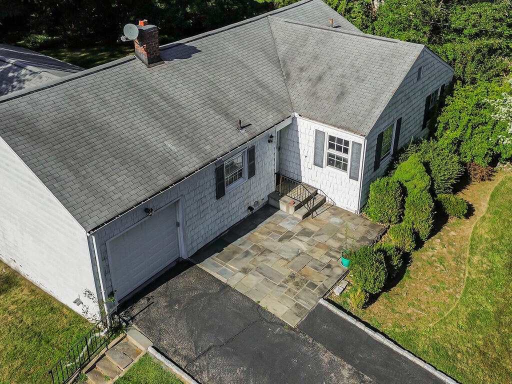 #15 photo, 90 Daisy Farms Dr, New Rochelle , NY 10804