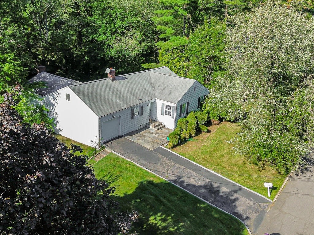 #29 photo, 90 Daisy Farms Dr, New Rochelle , NY 10804