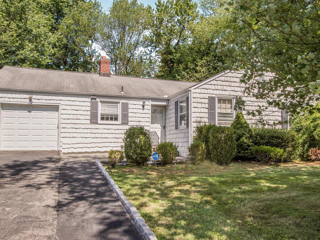 #32 photo, 90 Daisy Farms Dr, New Rochelle , NY 10804