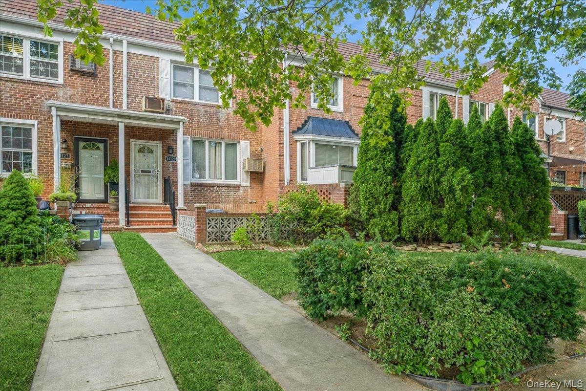 #1 photo, 14129 70th Road, クイーンズ区 Kew Garden Hills , NY 11367