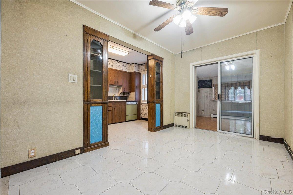 #12 photo, 14129 70th Road, クイーンズ区 Kew Garden Hills , NY 11367