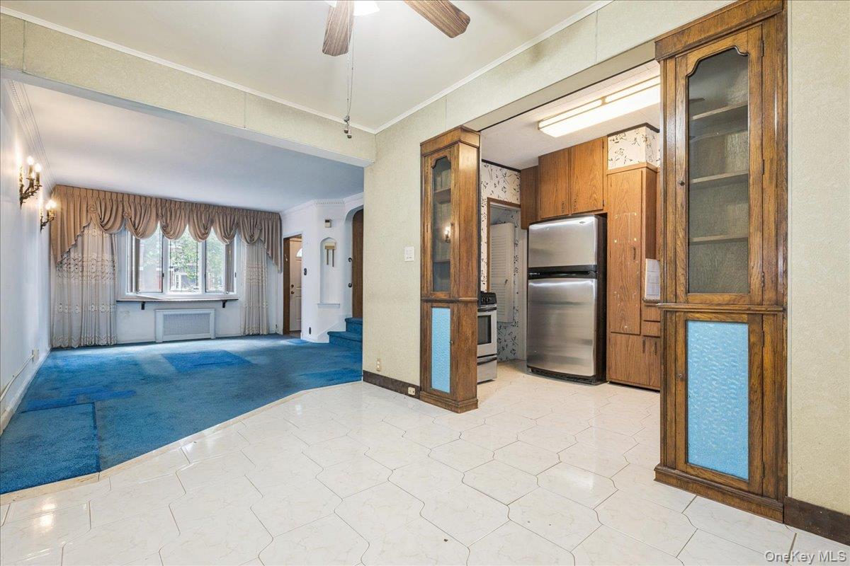 #13 photo, 14129 70th Road, クイーンズ区 Kew Garden Hills , NY 11367