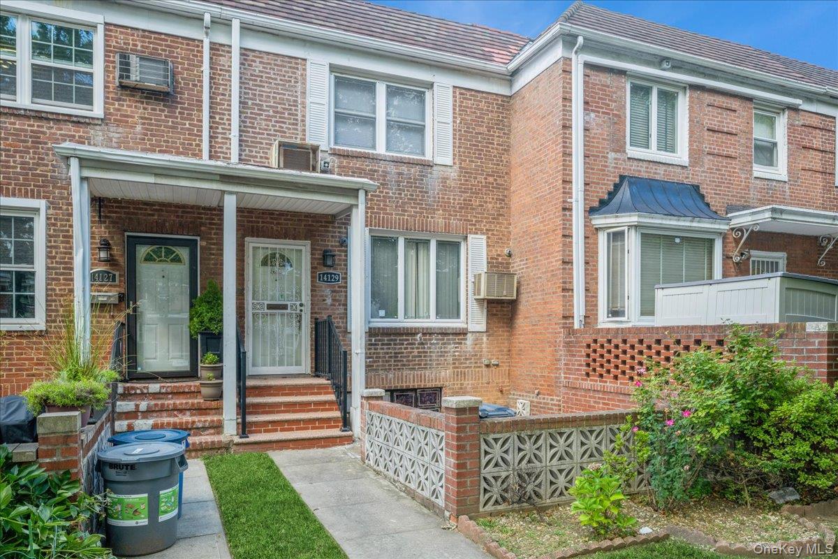 #4 photo, 14129 70th Road, クイーンズ区 Kew Garden Hills , NY 11367