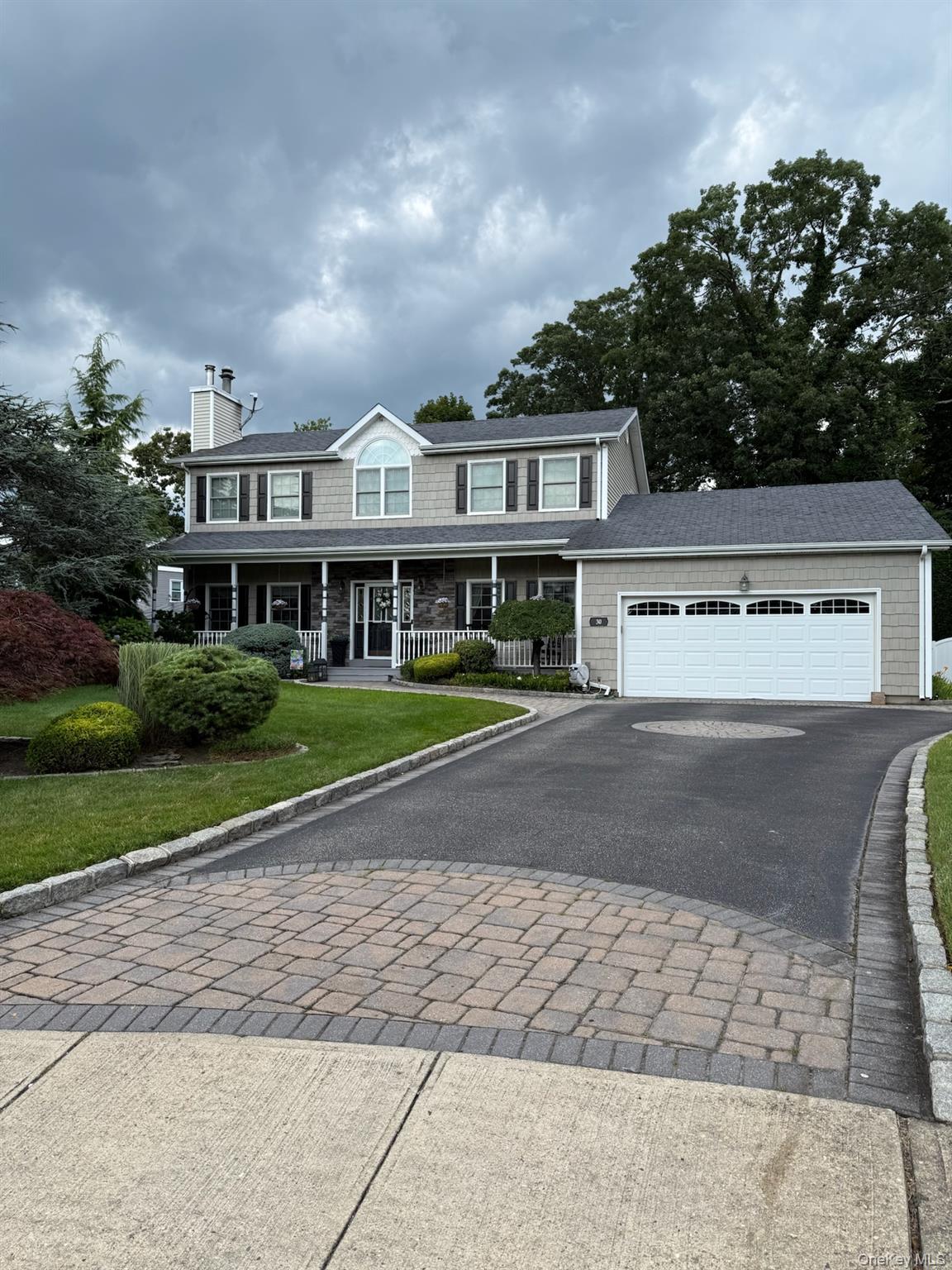 #1 photo, 30 Rose Court, 東長島 Lindenhurst , NY 11757