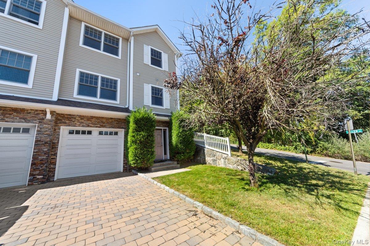 #19 photo, 14 Southfield Avenue, Dobbs Ferry , NY 10522