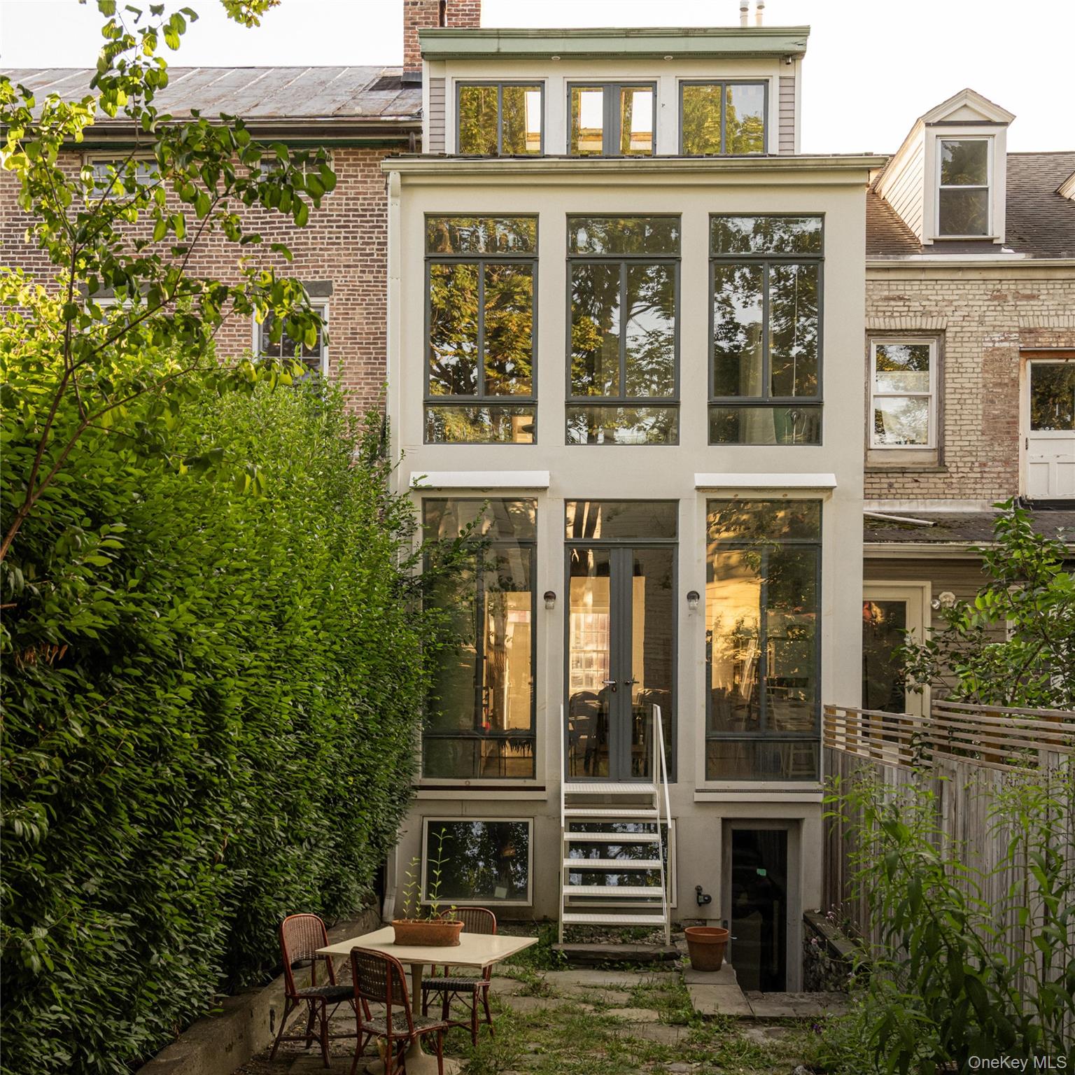 #1 photo, 10 Union Street, Hudson , NY 12534