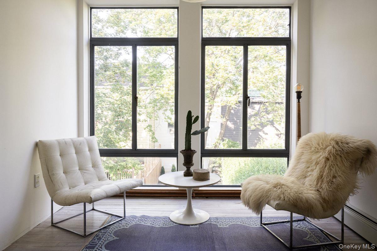 #16 photo, 10 Union Street, Hudson , NY 12534