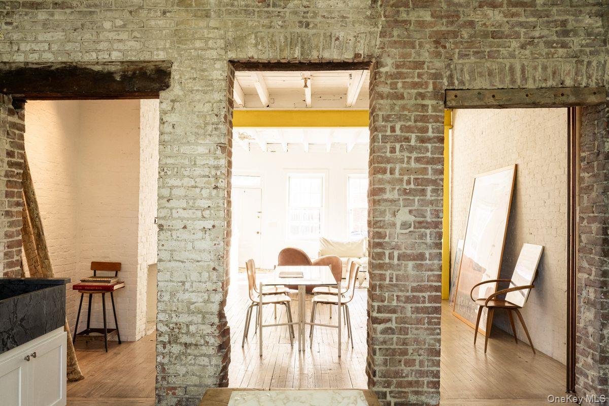 #5 photo, 10 Union Street, Hudson , NY 12534