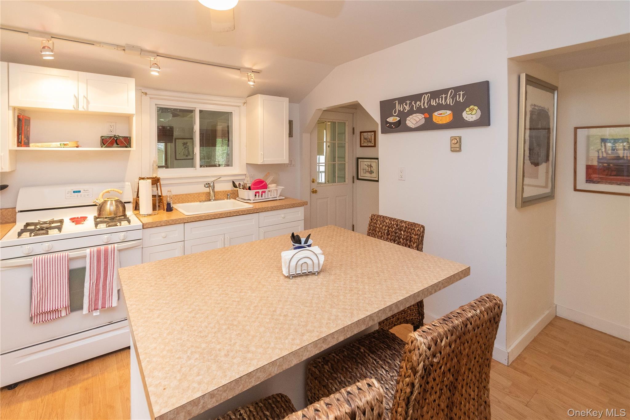 #10 photo, 74 W Read Avenue, Smallwood , NY 12720