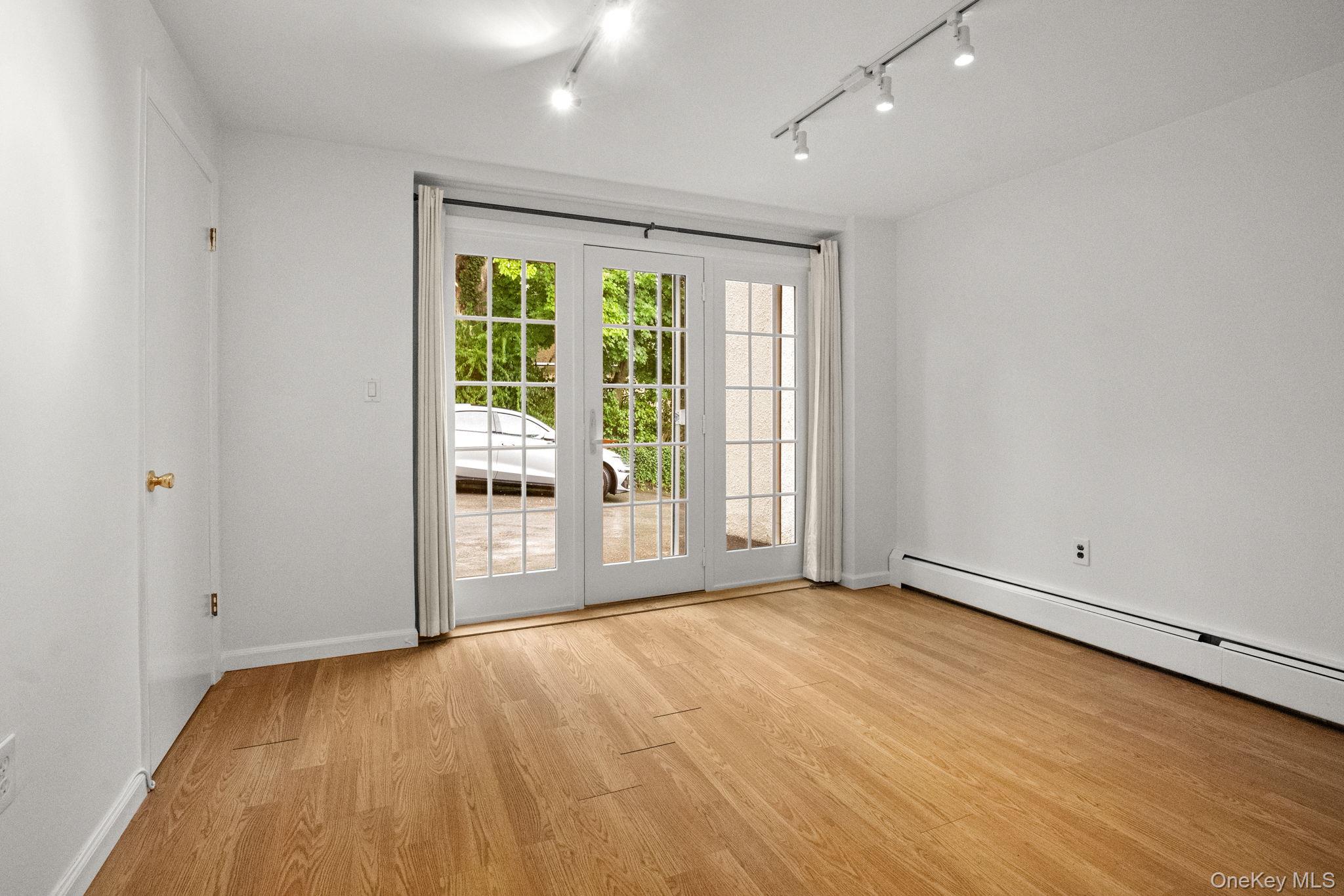 #6 photo, 144 S Broadway, Tarrytown , NY 10591