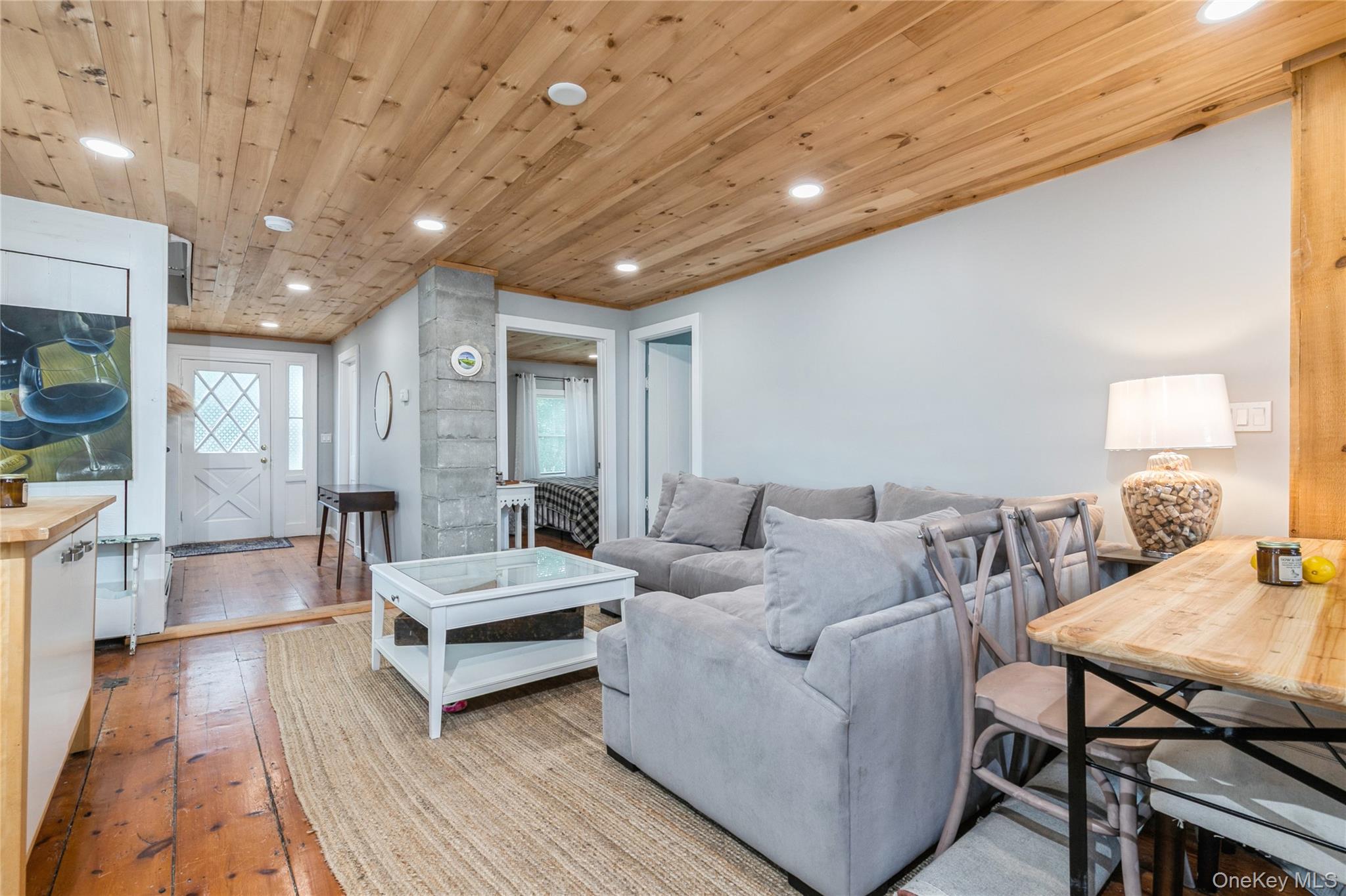 #12 photo, 35950 Main Road, サフォーク郡 Cutchogue , NY 11935