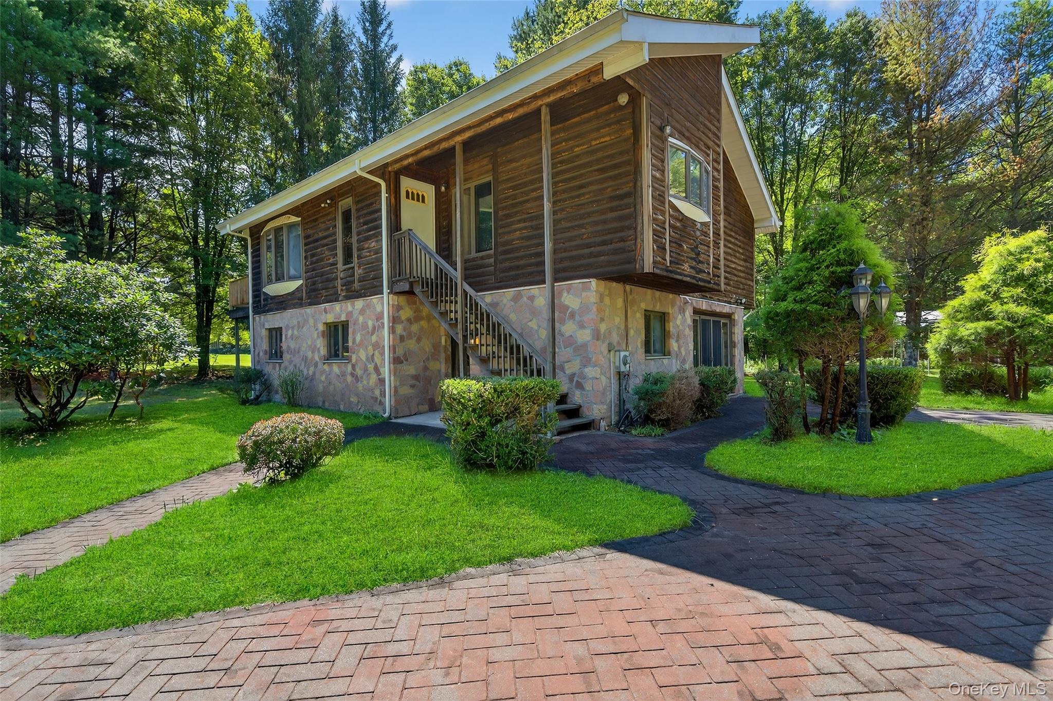 #1 photo, 1441 Ulster Heights Road, Ellenville , NY 12428