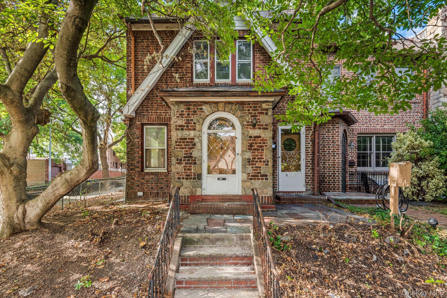 #1 photo, 8545 67th Road, 皇后區 雷哥公園 Rego Park , NY 11374