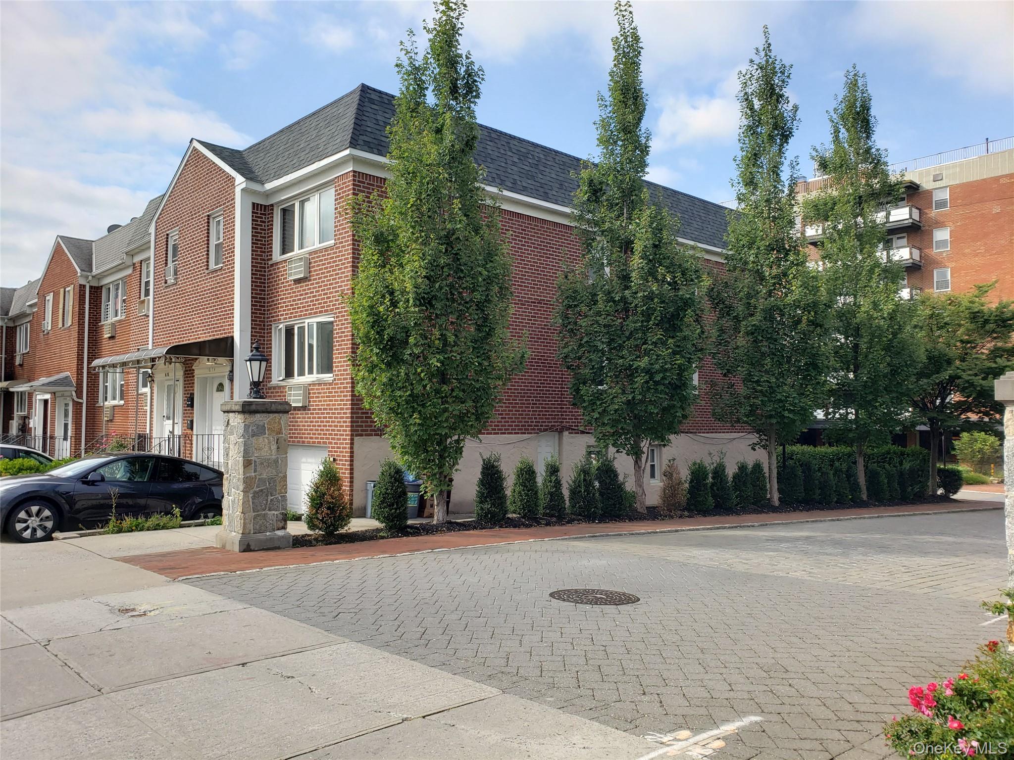 #1 photo, 16-74  BELL BLVD Bell Blvd, クイーンズ区 Bayside , NY 11360