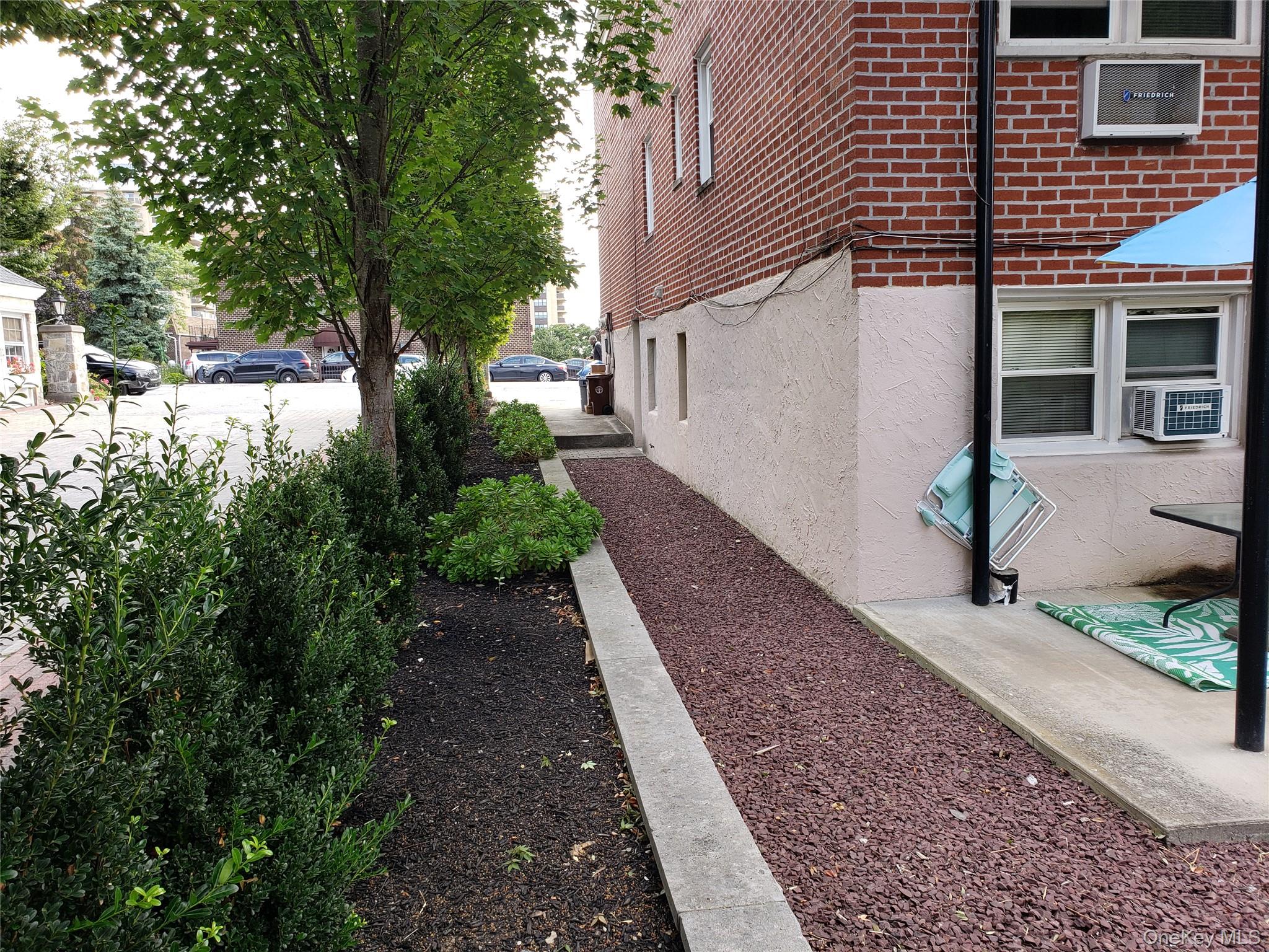 #3 photo, 16-74  BELL BLVD Bell Blvd, クイーンズ区 Bayside , NY 11360