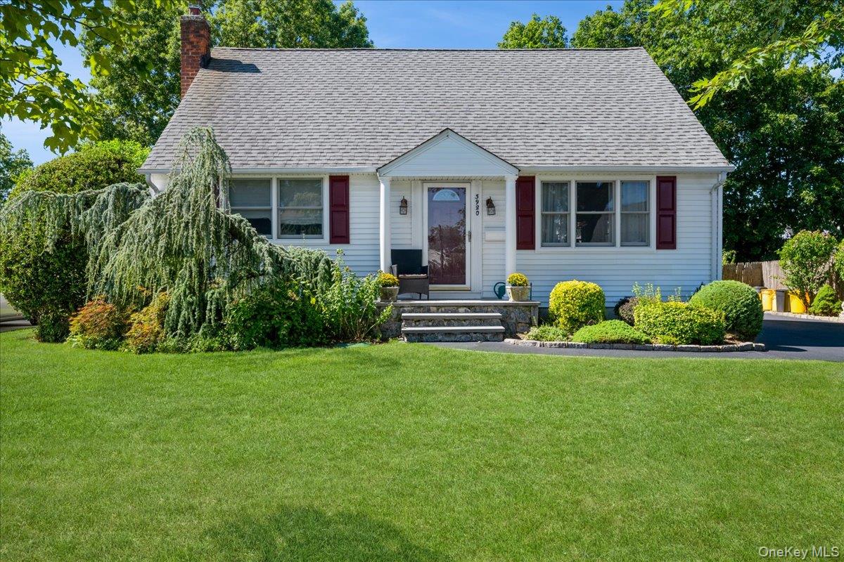 #1 photo, 3980 Kingsberry Road, ナッソー郡 Seaford , NY 11783