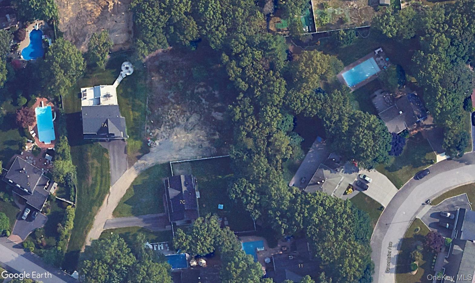 #1 photo, 7 Fairfax Drive, サフォーク郡 Farmingville , NY 11738