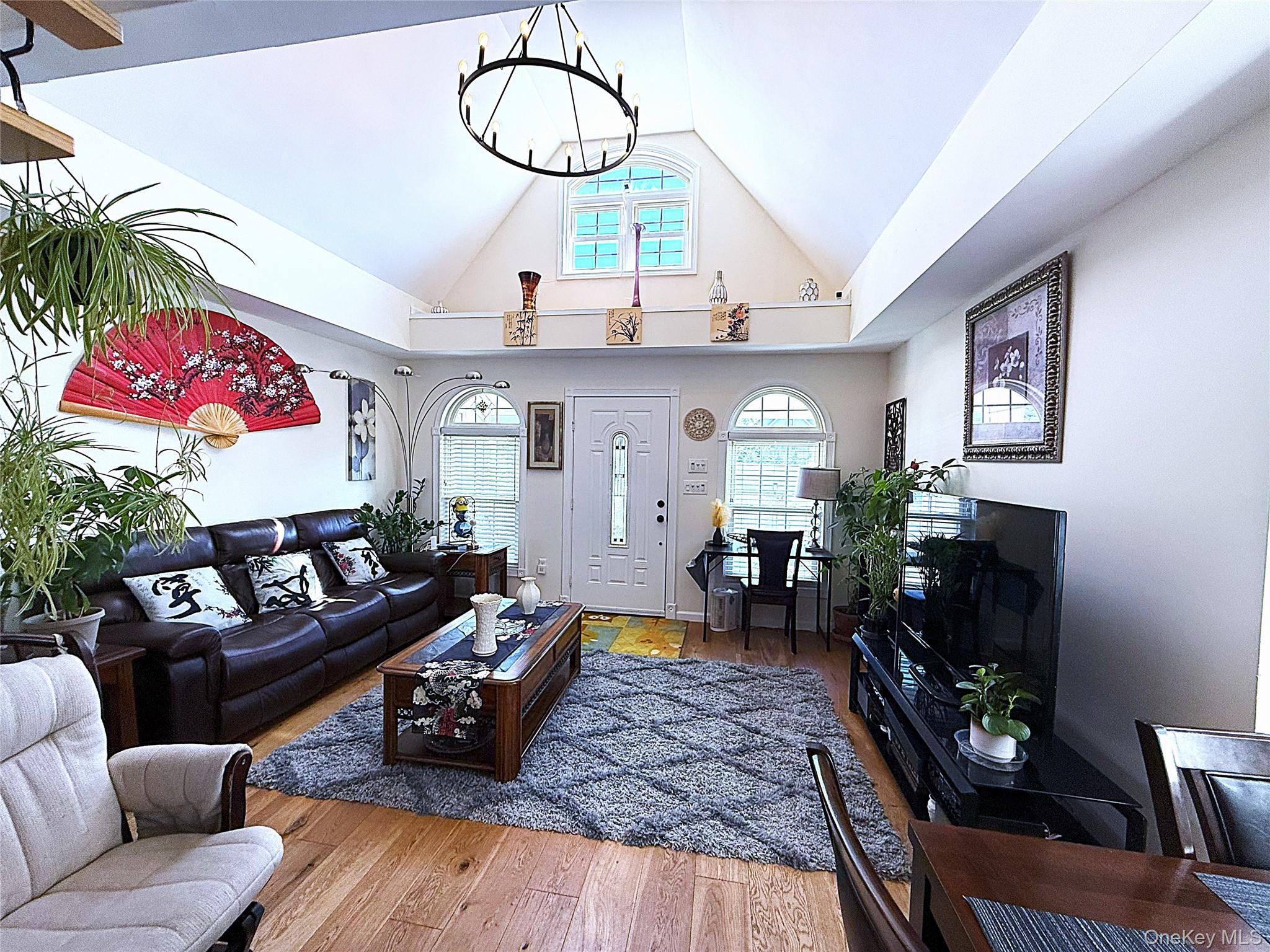 #5 photo, 3 Desoto Road, サフォーク郡 Amity Harbor , NY 11701