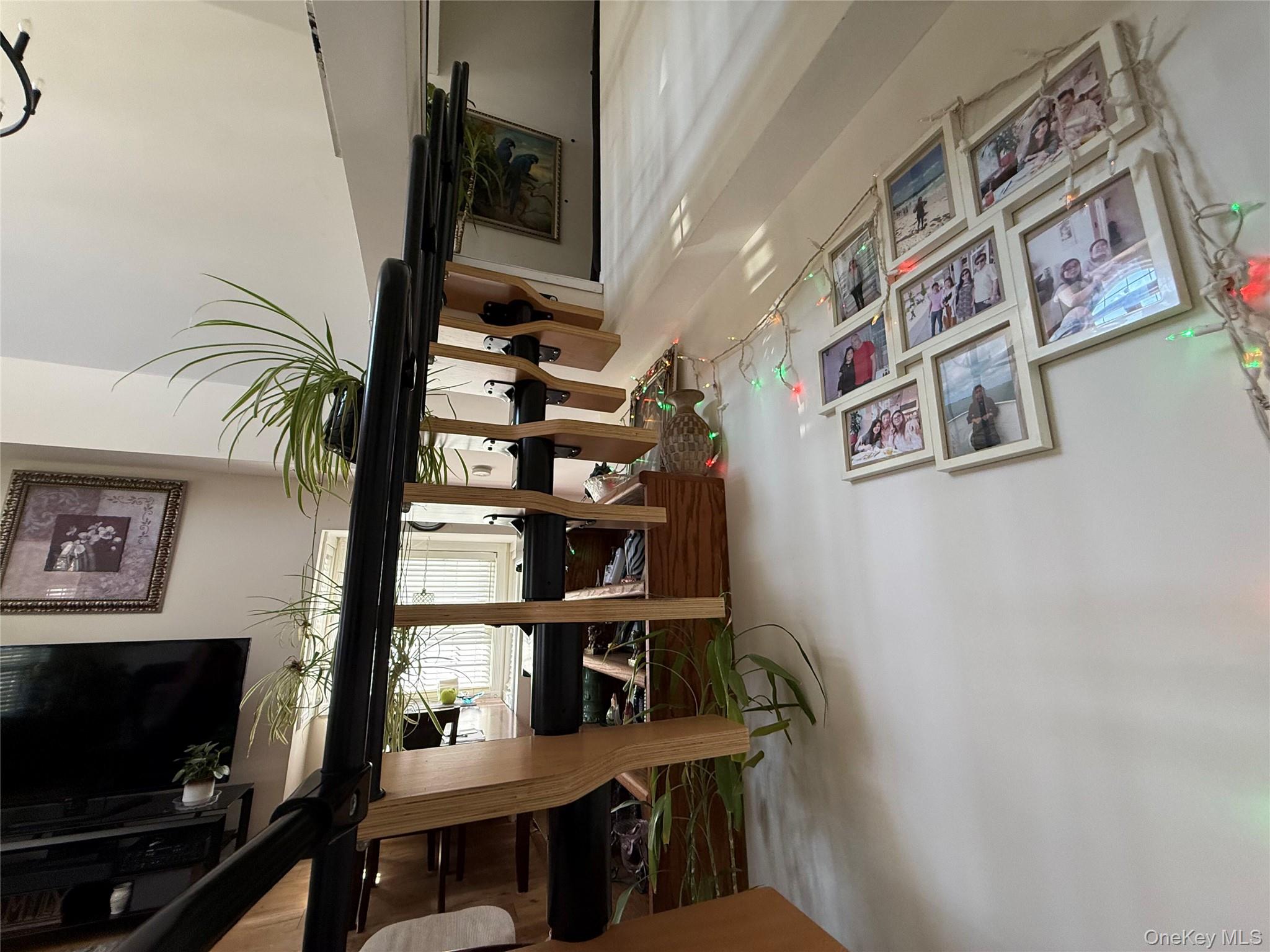 #8 photo, 3 Desoto Road, サフォーク郡 Amity Harbor , NY 11701