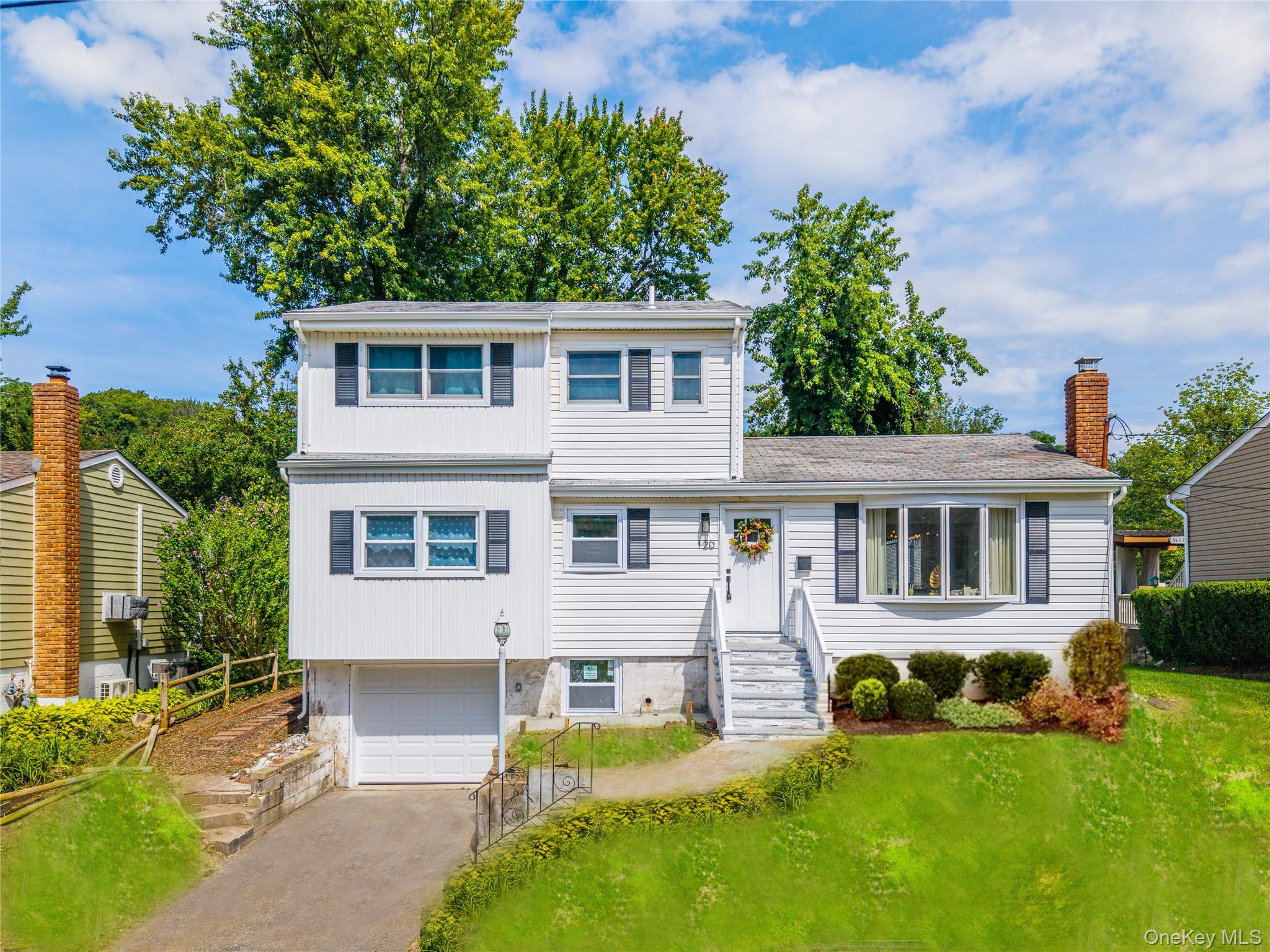 #1 photo, 120 Glenwood Road, ナッソー郡 Glenwood Landing , NY 11547