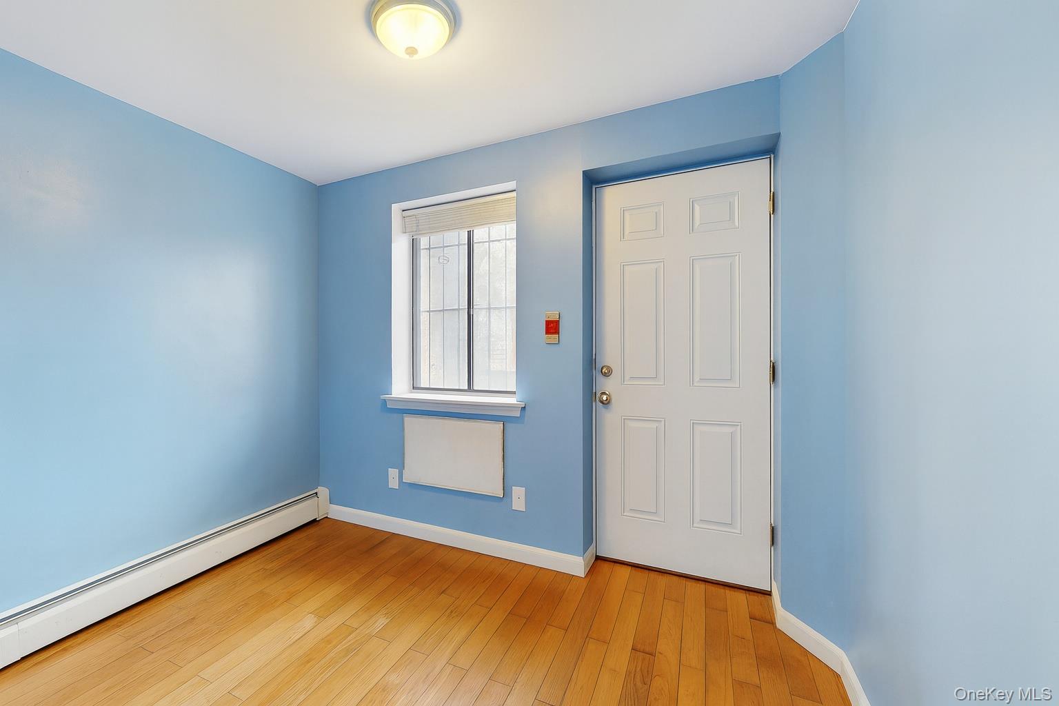 #7 photo, 3730 103rd Street, クイーンズ区 Flushing , NY 11368