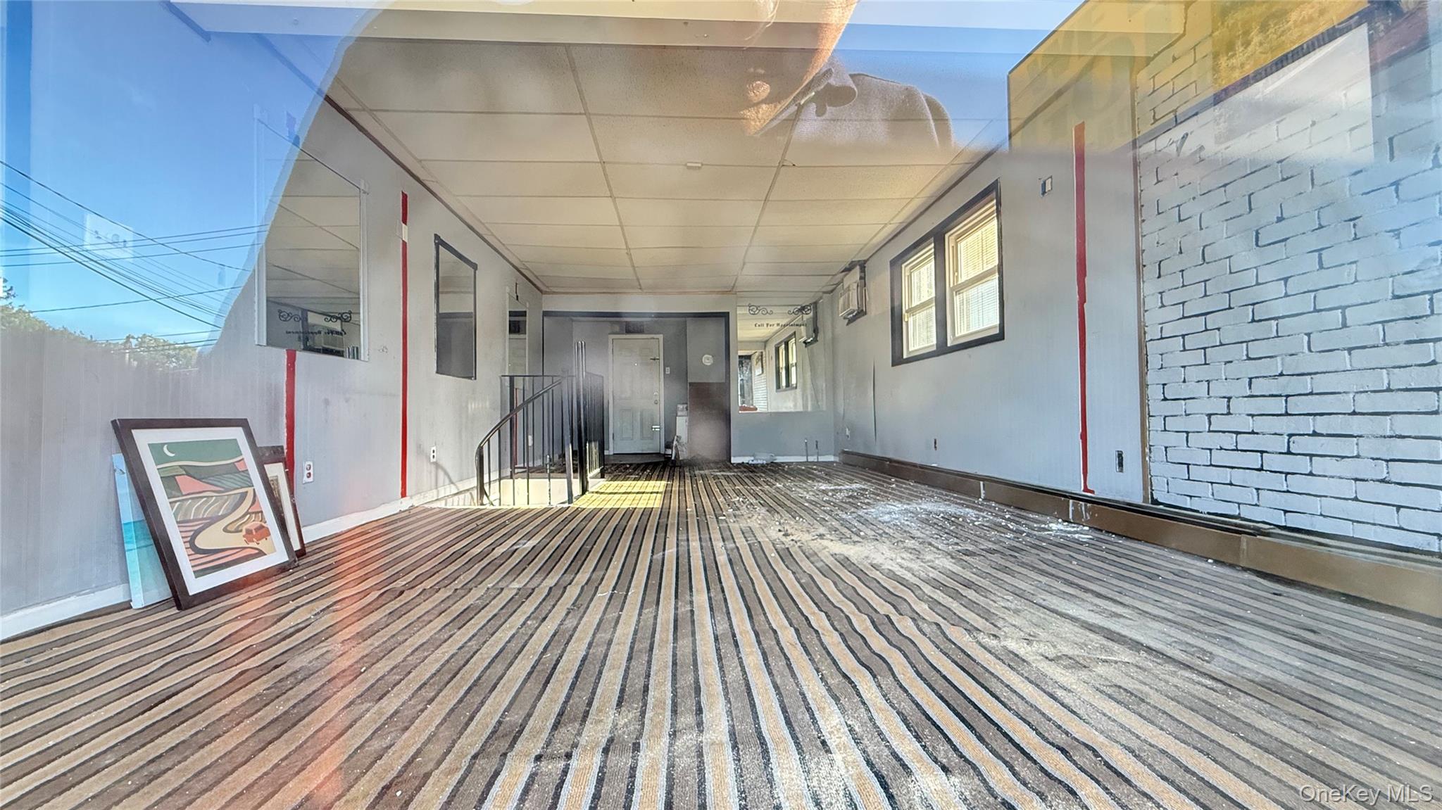 #3 photo, 2570 Middle Country Road, サフォーク郡 Centereach , NY 11720