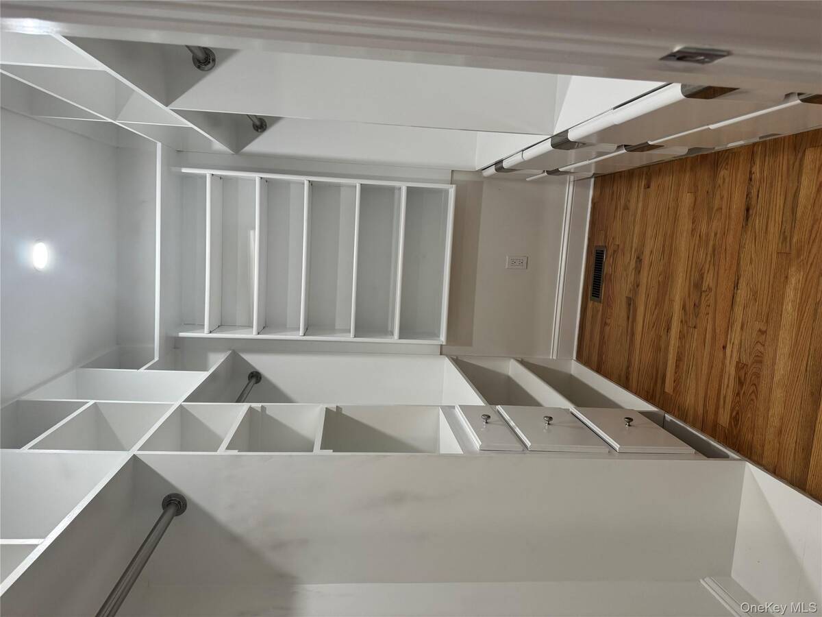 #10 photo, 60 Eisenhower Drive, サフォーク郡 East Quogue , NY 11942