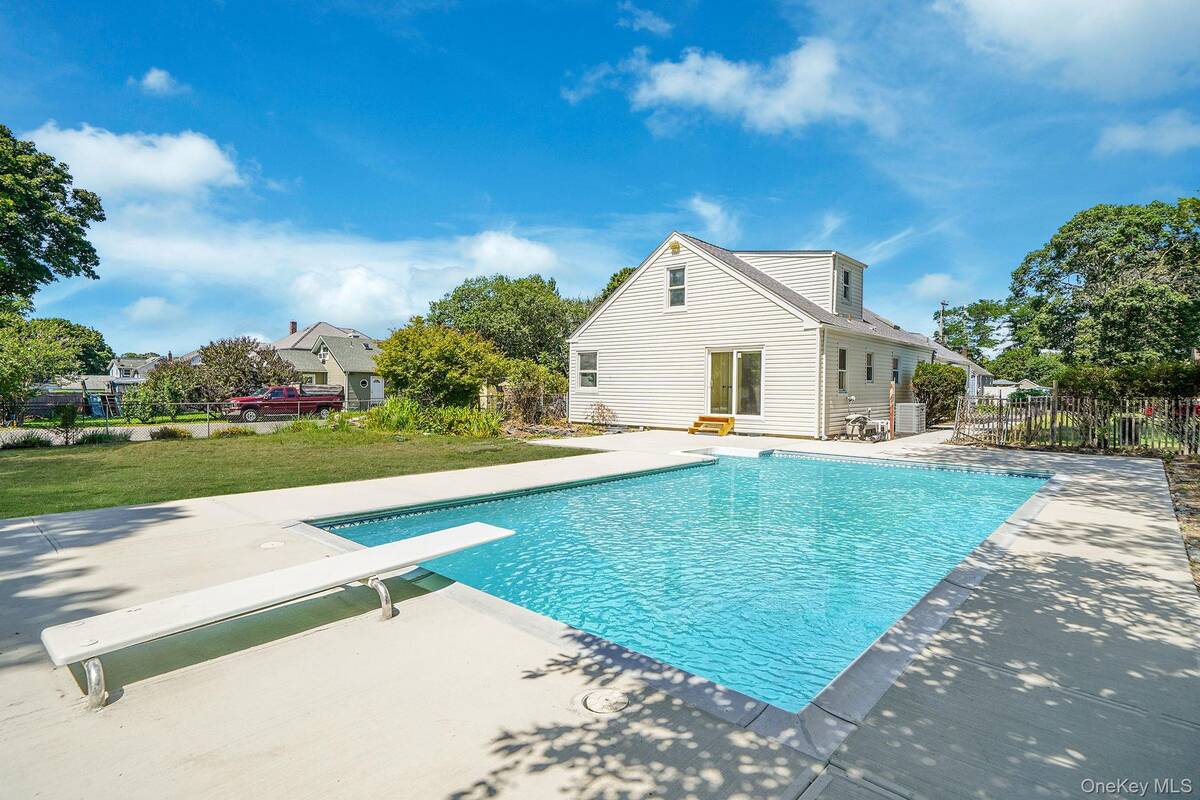 #24 photo, 48 Vernon Street, Patchogue , NY 11772